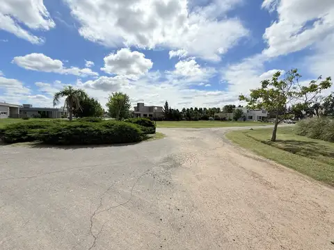 Vendo Lote en Fincas del Alba  -ESQUINA 1235mts2-Apto Credito, Canning