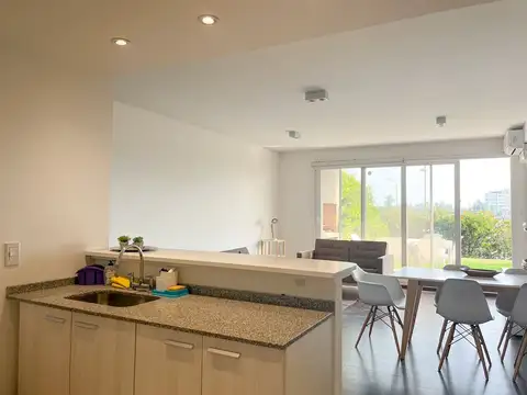 Departamento en Alquiler con 1 cocheras