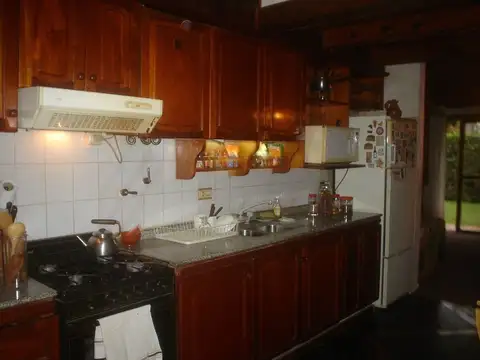 VENTA CASA 4 DORMITORIO MENDIOLAZA CENTRO CORDOBA