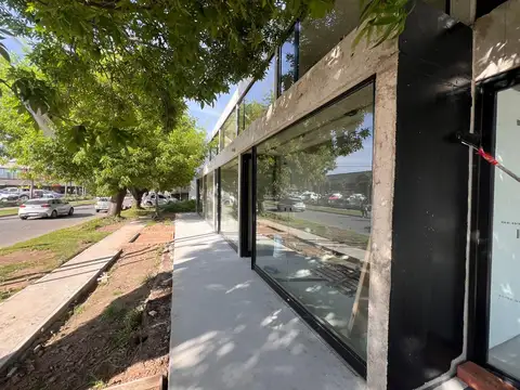 LOCAL en VENTA a estrenar - 485(MITRE) e/ 137 y 138 - JOAQUIN GORINA - LA PLATA