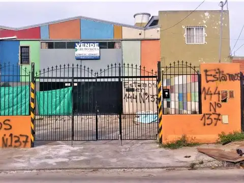 Galpon en venta de 308 m2 en Berazategui