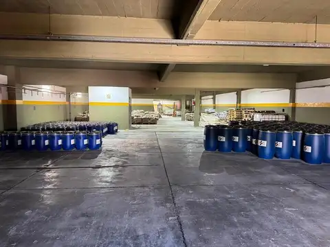 Depósito en venta de 1202 m2 en Villa Lugano, CABA
