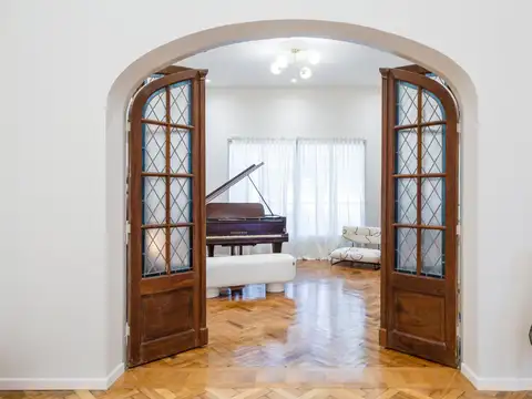 Casa 6 ambientes con 3 baños