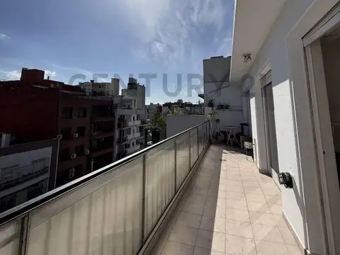 4 ambientes con Cochera. piso alto, mucha luz y ubicación estratégica