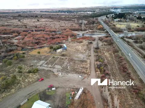 Cristian Hansen, Dina Huapi