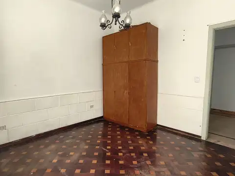 Depto Tipo Casa en Venta 60 años