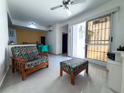 Depto Tipo Casa en Venta de 2 ambientes