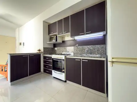 Depto Tipo Casa 2 ambientes con 1 baño