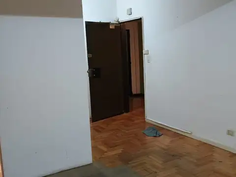 Oficina en venta en Centro Oportunidad apto credito Oficina - no apto vivienda - 64 m2 divisible 2 baños usd 60.000