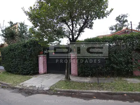 Echeverria al 2300 entre Balbastro y Reynoso