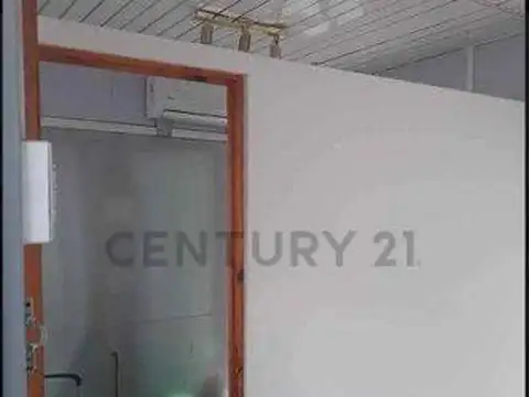 Century 21 vende: Local Comercial en B° Centro, Belgrano al 100