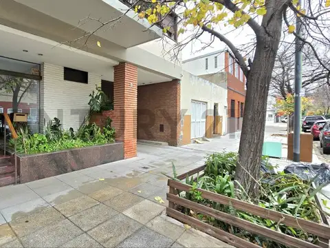 Dos ambientes en venta en Floresta