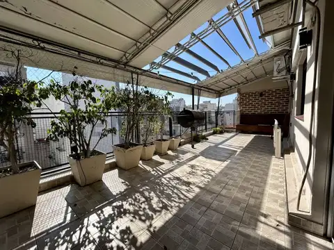 VENTA DEPARTAMENTO 3 AMBIENTES EN FLORES CON TERRAZA PROPIA