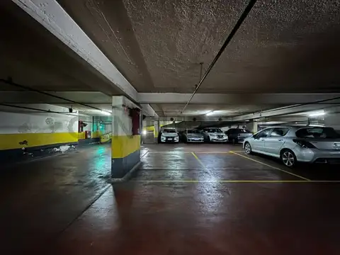 AV. SANTA FE 1900, Piso 0