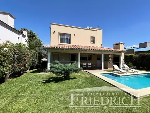 Casa en Venta en Lujan Del Sol, USD 250.000