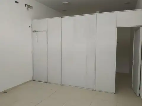 46  e/ 8 y Diag 74 - Local G N 681