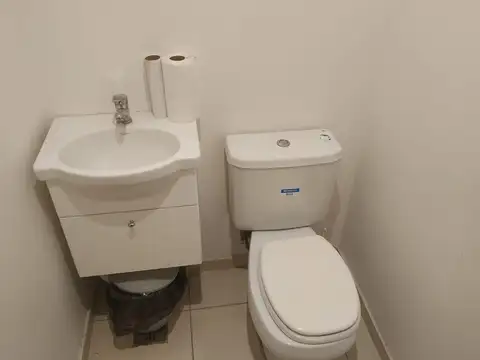 46  e/ 8 y Diag 74 - Local G N 681