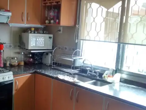 Linda propiedad prox. a centro comercial