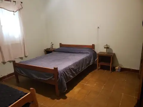 5 Esquinas, Cipolletti