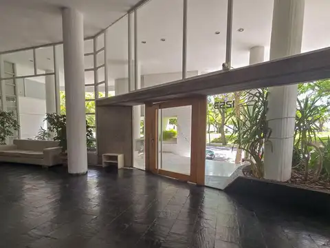 Av. del Huerto  1253