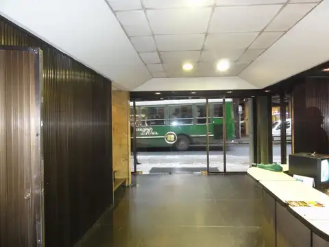 Esmeralda 600, Piso 5