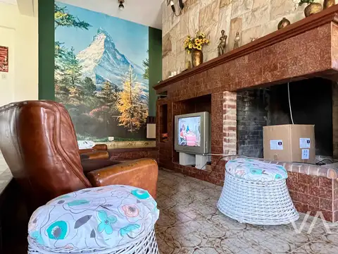 Casa con 4 dormitorios. Gran jardin. Bosque Peralta Ramos.