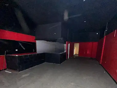 Local en Venta 40 años