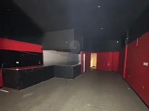 Local  amplio frente de 314 mts con vivienda de 62 mts