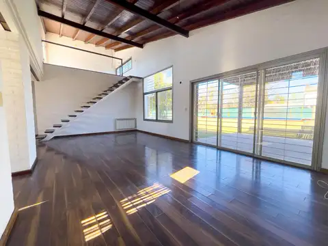 Casa 4 ambientes con 1 baño