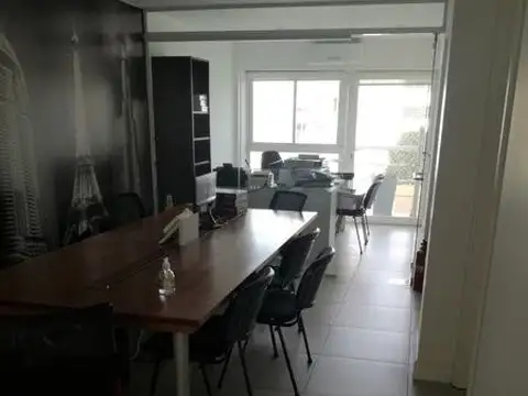 EXCELENTE OFICINA EN VENTA