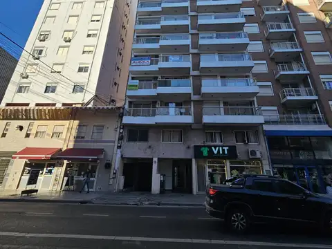 Santa Fe al 3100, cochera muy amplia parta camioneta, planta baja