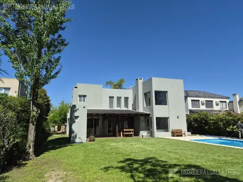 Casa en Alquiler de 3 dormitorios