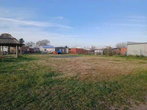 LOTES CORONEL ARNOLD