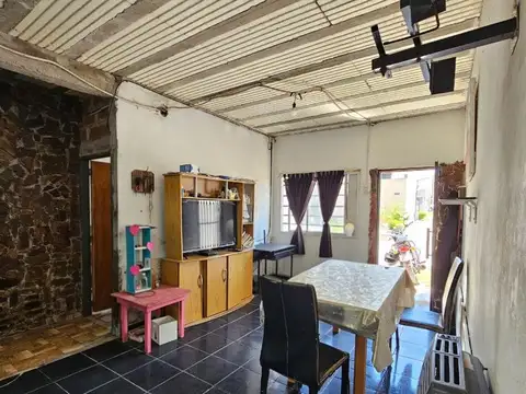 Venta Casa 4 amb florencio varela  B. semicerrado