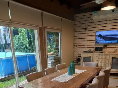 Casa 5 ambientes con 4 baños