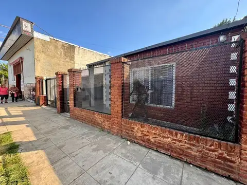 Emilio Caraffa 1500, Piso 0