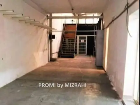 Galpon en Venta 38  mts Fondo