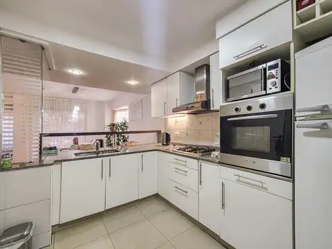 Departamento 4 ambientes con 2 baños