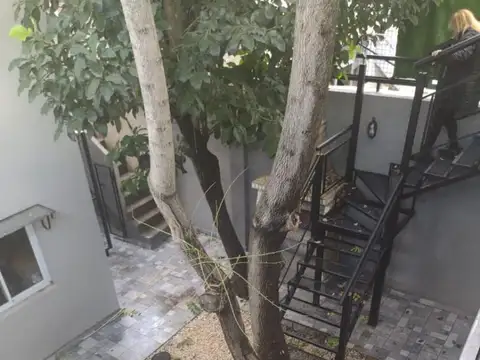 Depto Tipo Casa 2 ambientes con 1 baño
