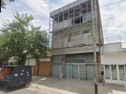 Alquiler Local 600m2 - 3 Plantas - en Villa Lugano