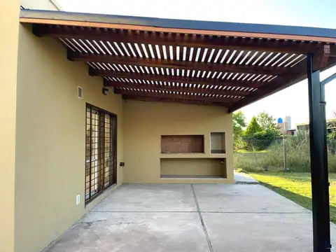 Casa en Venta en Roldan, USD 120.000