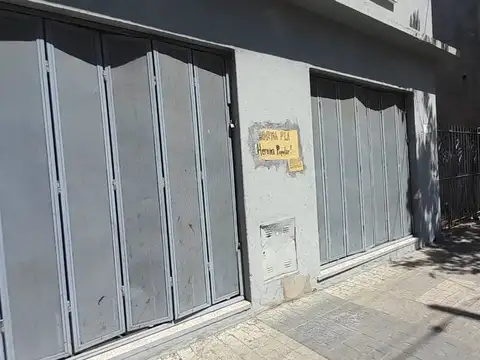 Local en Venta 51 años