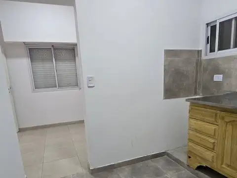 Depto Tipo Casa 2 ambientes con 1 baño