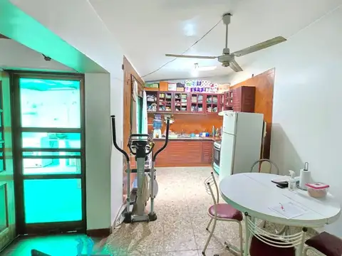 Venta casa 4 ambientes, Don Torcuato apta crédito.