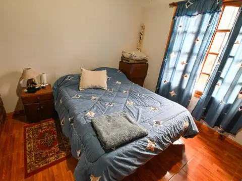 CASA 2 DORMITORIOS - EXCELENTE ESTADO