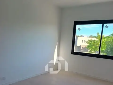 Casa  en Venta en Santo Tomas, Derqui, Pilar