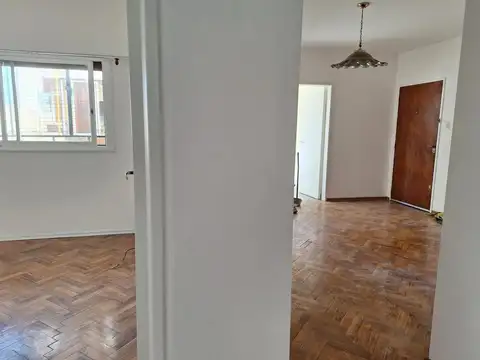 Helguera 3100, Piso 1