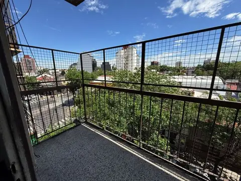 2 ambientes con balcon en Boedo
