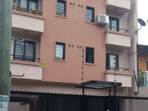 AMPLIO MONOAMBIENTE CON BALCÓN EN IMPECABLE ESTADO  