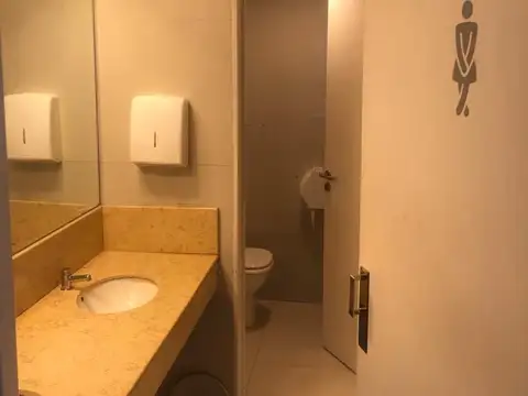 Oficina en Alquiler al Norte